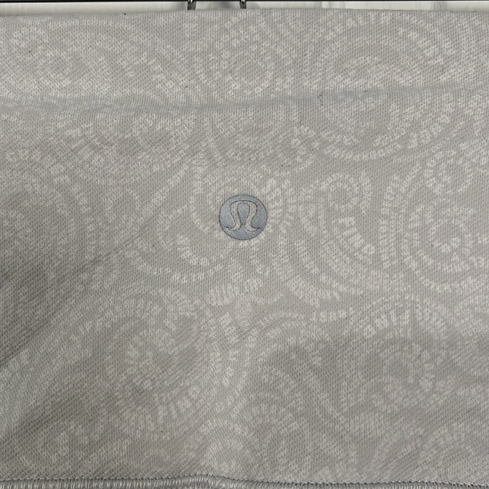 RARE White Lululemon Leggings - Picture 2 of 4